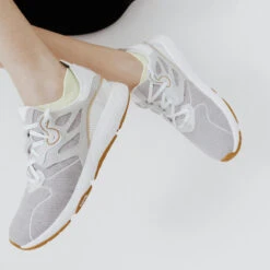 Wandelsneakers Voor Dames Actiwalk 500 -Dames Schoenenwinkel wandelschoenen voor de stad dames actiwalk 500 grijs 8